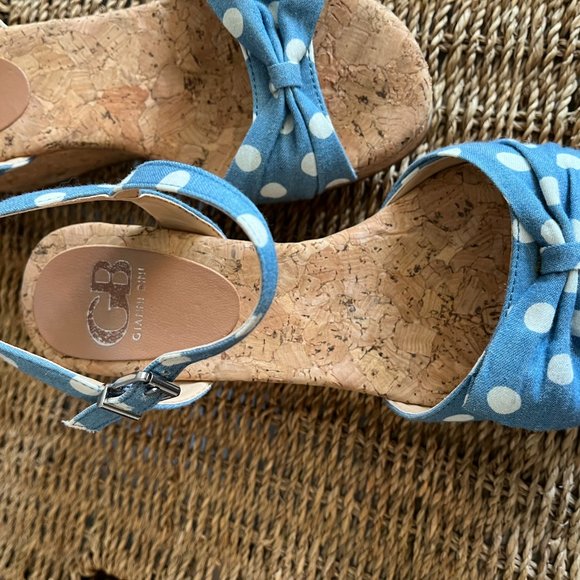 Gianni Bini - Women's Wedge Sandals, Blue Polka Dot, Size 6.5, Cork - Picture 8 of 10